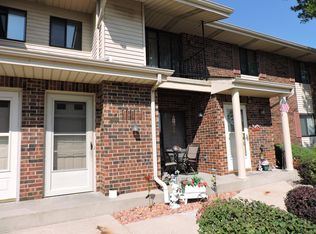 6800 Mariner Dr, Racine, WI 53406