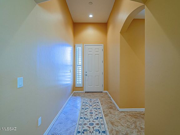 3rd image of 634 W Moorwood St