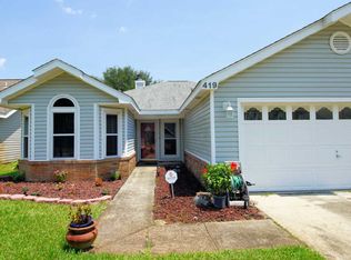 419 Bristol Cv, Mary Esther, FL 32569