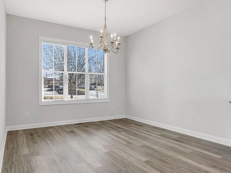 2761 Bell Dr SE — Photo 14