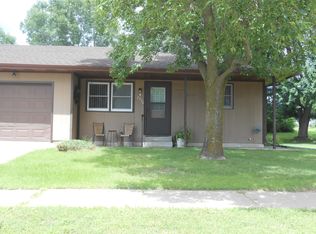 2218 Peters Dr, Eau Claire, WI 54703