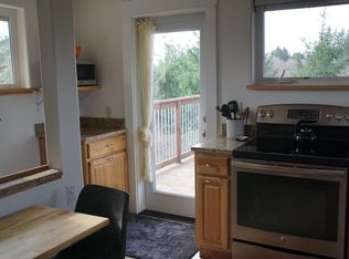 5219 Boston Harbor Rd NE, Olympia, WA 98506