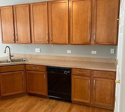 4th image of 24243 Leski Ln
