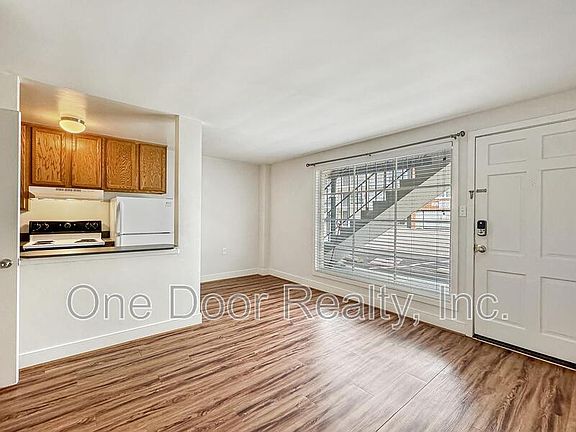 5th image of 732 Scotland St APT 4
