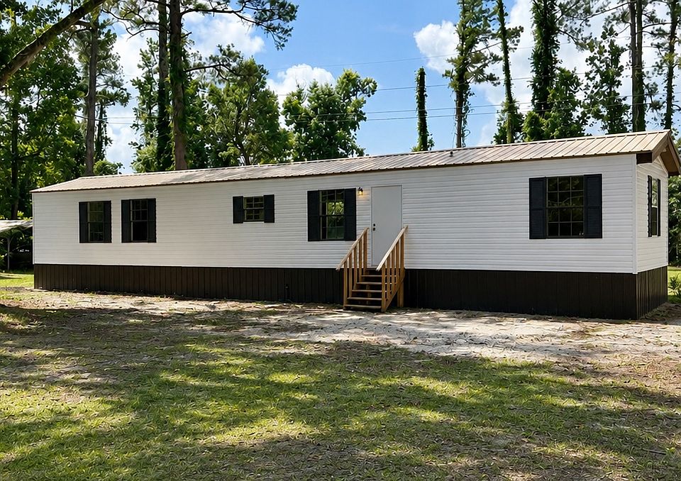 1st image of 188 SE Faye Ln