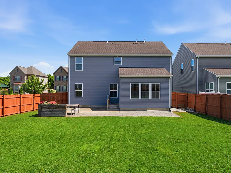 1568 Brockton Ln — Photo 38