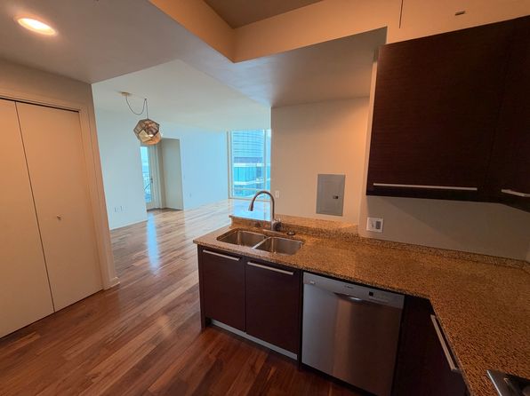 425 1st St Unit 5008