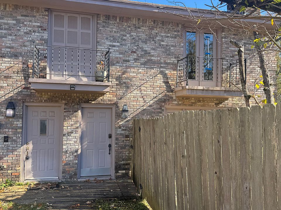 1st image of 542 Woodland Hills Pl