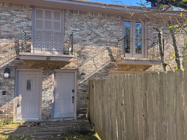 542 Woodland Hills Pl