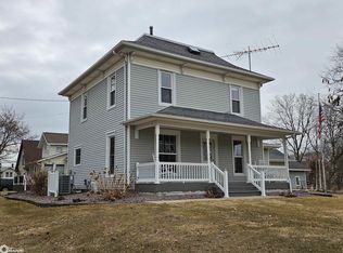 424 College Hill Ave, Oskaloosa, IA 52577