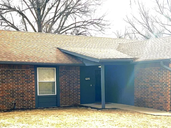 609 Willow Ct, Pryor, OK 74361