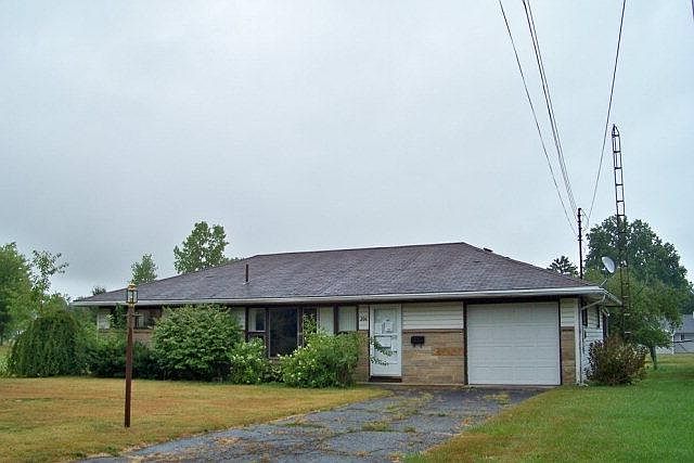 1st image of 206 Peterson Ave