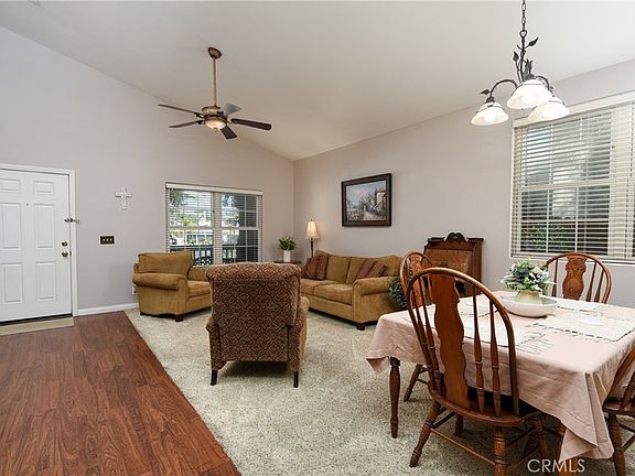 3rd image of 32720 Royal Oak Ln