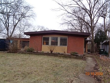 1st image of 345 Oakwood St