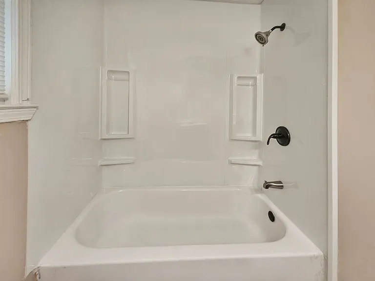 382 Cologne Dr SE — Photo 25