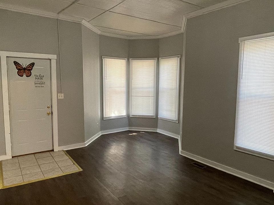 900 Locust St, Terre Haute, IN 47807 Zillow