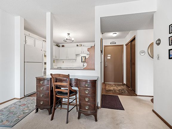 4th image of 66 9th St Unit 1711