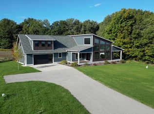 4683 E Water View Dr, Lake Leelanau, MI 49653