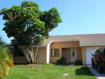 940 25th St SW, Vero Beach, FL, 32962