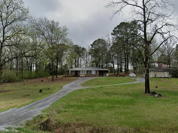 1215 Nimitz Ave, Talladega, AL 35160
