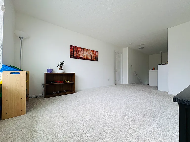 2467 Middle View Dr — Photo 14