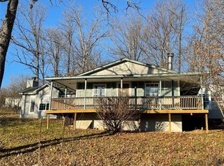 11668 Rogue Creek Rd, Potosi, MO 63664