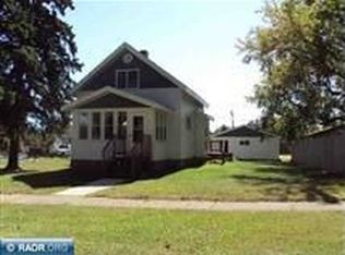 311 10th St NW, Chisholm, MN 55719