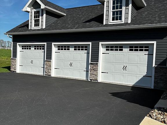 4th image of 130 Oak Rd