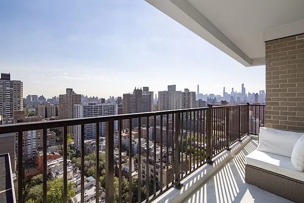 Rented by Compass | media 12