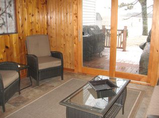 202 5th Ave E, Ellendale, MN 56026