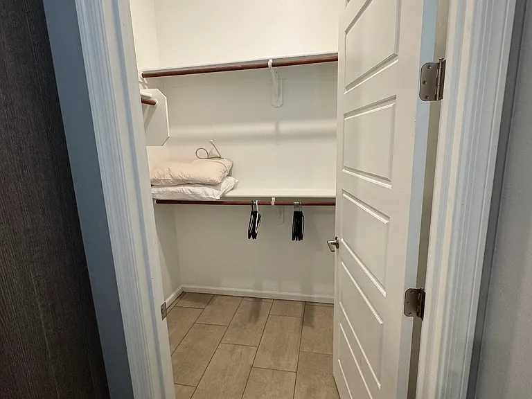 12445 N Appling Ave — Photo 18