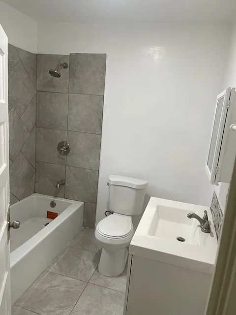 7019 Marbrisa Ave — Photo 4