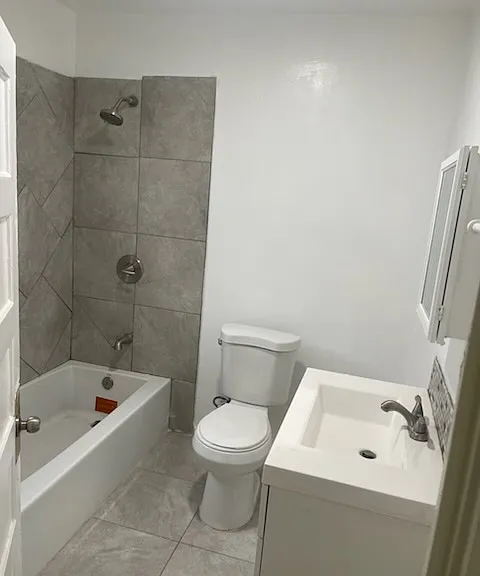 7019 Marbrisa Ave #C — Photo 4