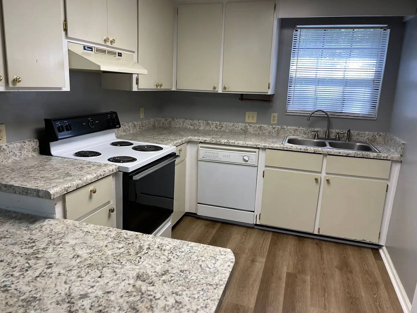 Killearn Townhome NE — Photo 2