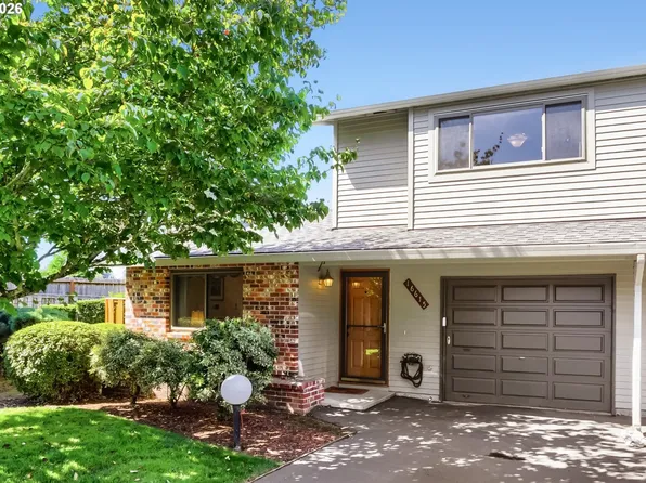 16615 NE Halsey St, Portland, OR 97230