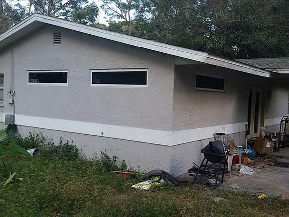 2nd image of 520 Lewis St