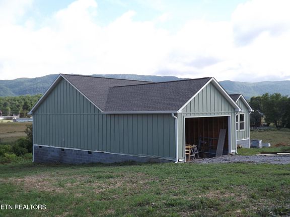 2nd image of 963 Shawanee Rd