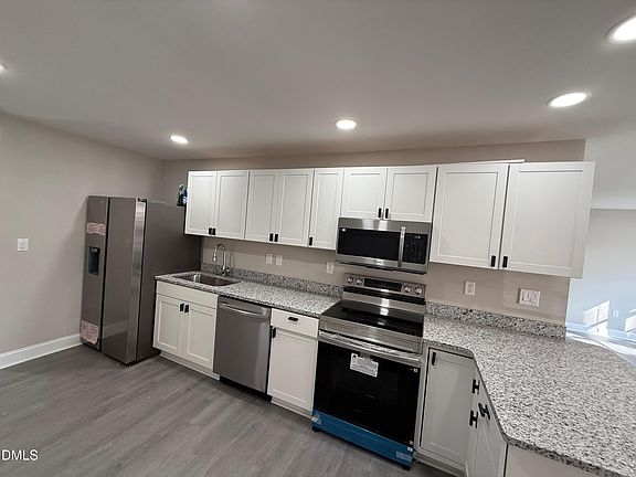 3rd image of 4412 Green Spring Dr