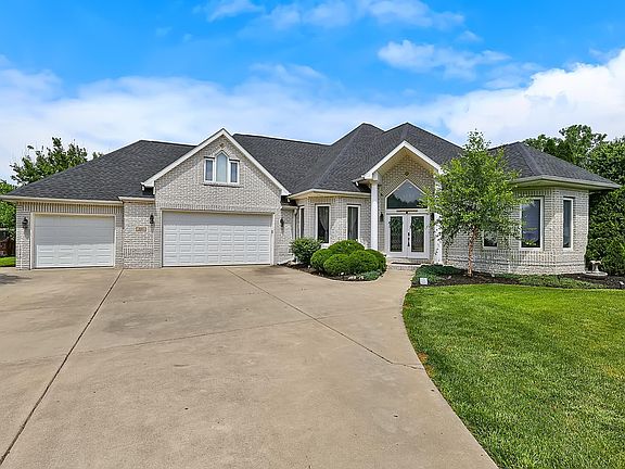 2nd image of 481 Cormorant Ct