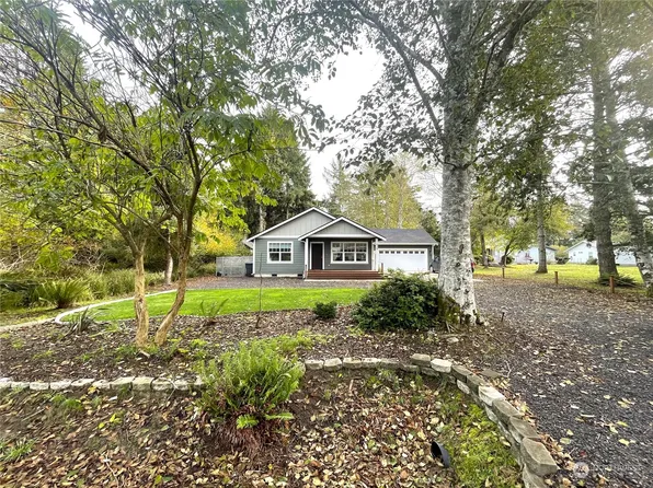 638 ITSWOOT Avenue SE, Ocean Shores, WA 98569