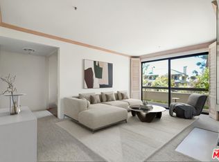 2102 Century Park Ln APT 210, Los Angeles, CA 90067