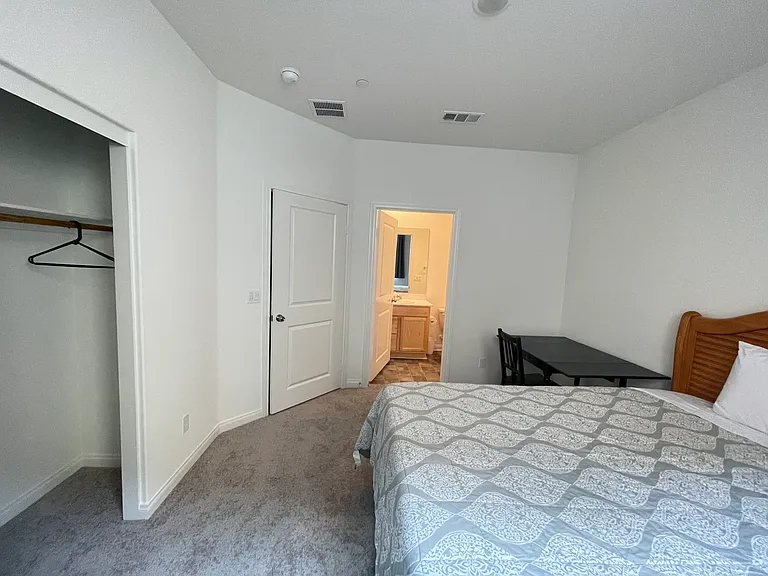 711 Ballesteros St #3 — Photo 8