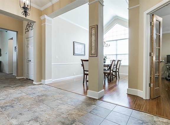 3rd image of 3005 Saint Lynda Dr