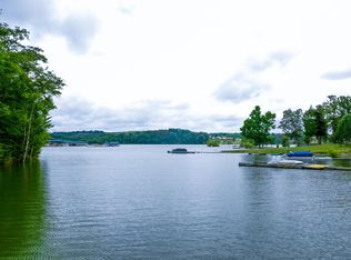 Persimmon Orchard Dr, Dandridge, TN 37725