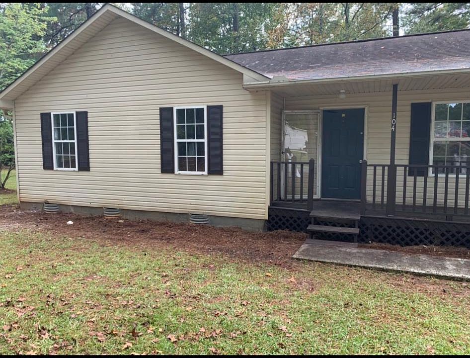 1st image of 104 Rebecca Dr