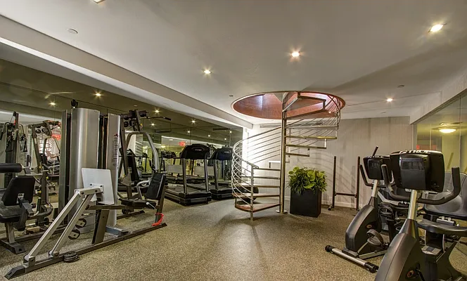 Rented by Compass | media 25