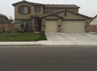 979 E Boornazian Ave, Fowler, CA 93625