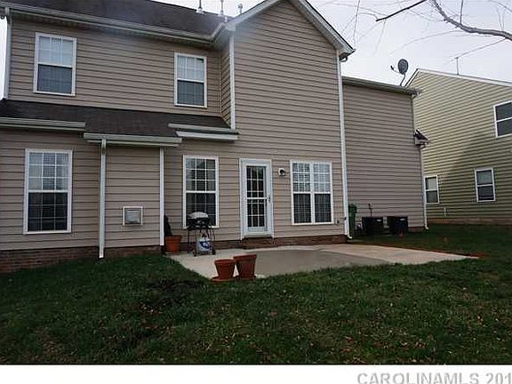 5th image of 233 Margaret Hoffman Dr