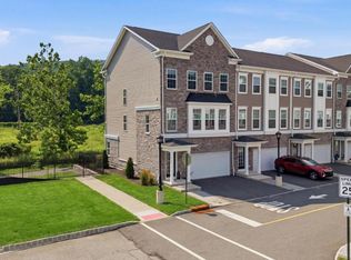 2 Coogan Ct, Morris Plains, NJ 07950