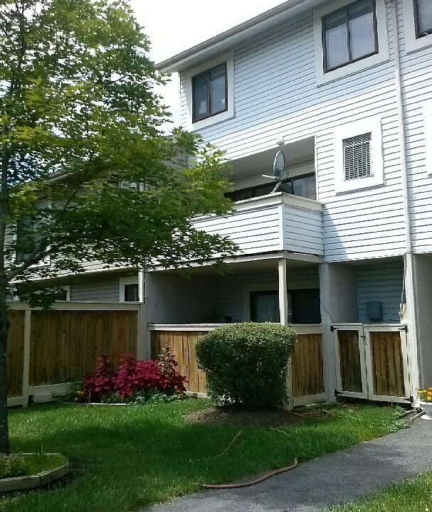 1st image of 5772 Village Green Dr